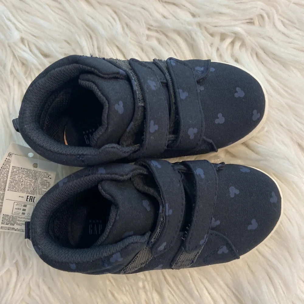 GAP Blue High-Top Sneakers with Velcro Straps size 7 brand new with tag